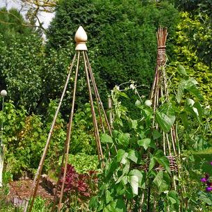 Wooden Garden Finial 
