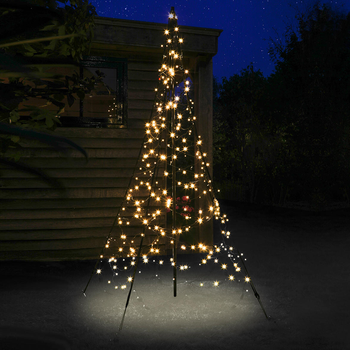 Outdoor Christmas Tree Lights