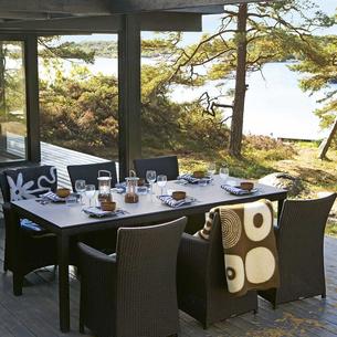 St Thomas Dining