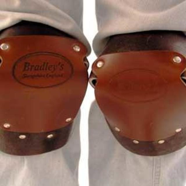 Leather Knee Pads — The Worm that Turned REVITALISING YOUR OUTDOOR SPACE